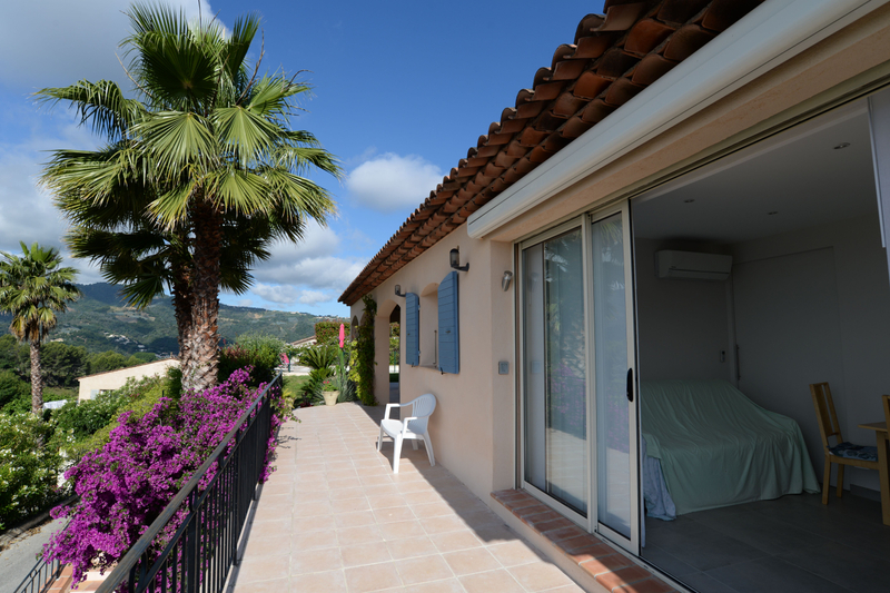 img_landscape/exterieur_studio.jpg